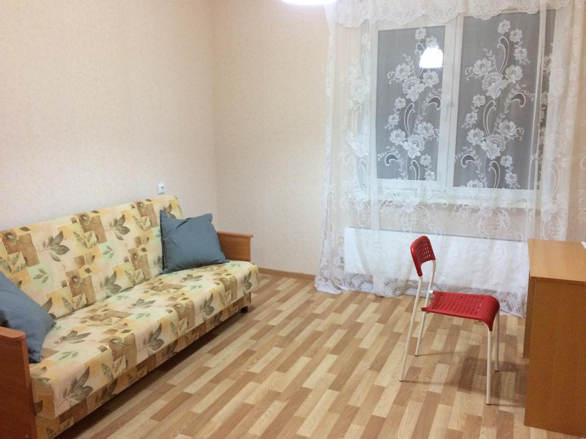 Apartment On Volzhskaya ไนซนีย์ นอฟโกรอด ภายนอก รูปภาพ